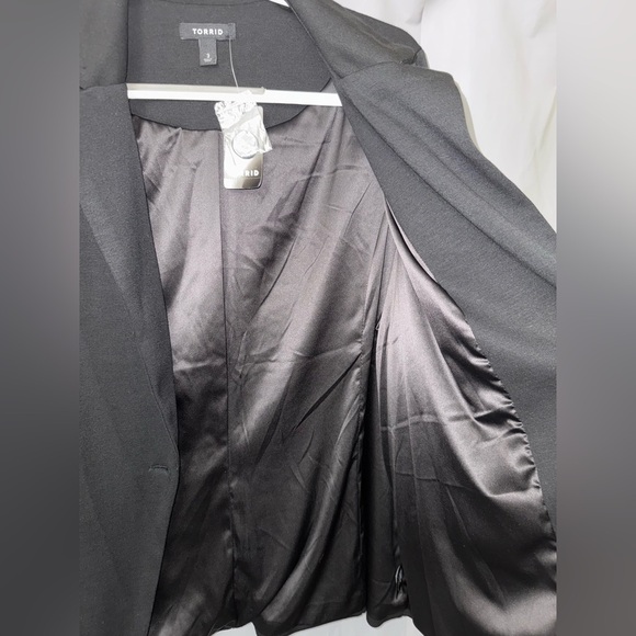 Torrid Jacket Black Blazer soft ruched 3/4 sleeve Womens Size 3 - Picture 5 of 9